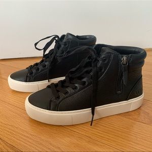 Women’s UGG Sneakers - Olli